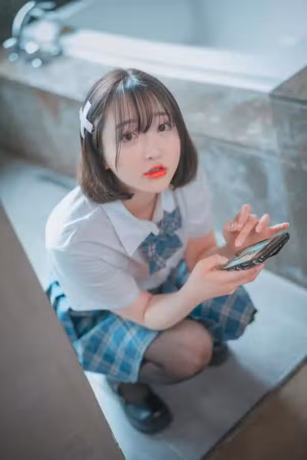 /www/photos18.com/web/images/node/58/587491.avif