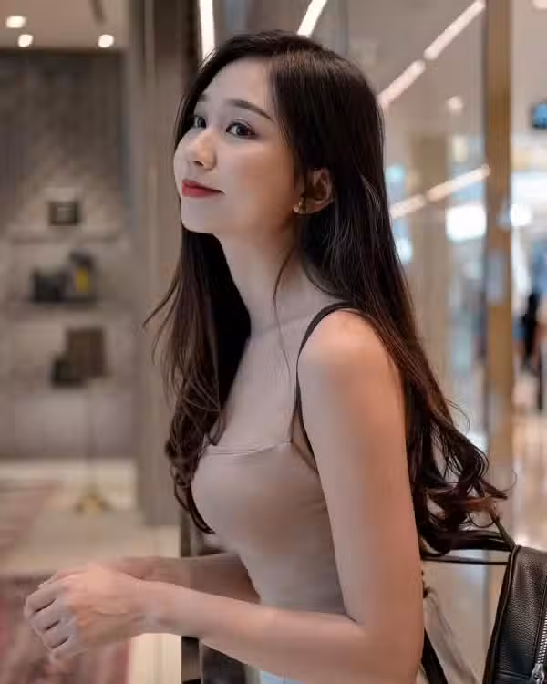 /www/photos18.com/web/images/node/6/61612.avif
