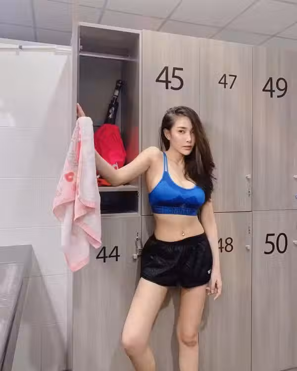 /www/photos18.com/web/images/node/6/65951.avif