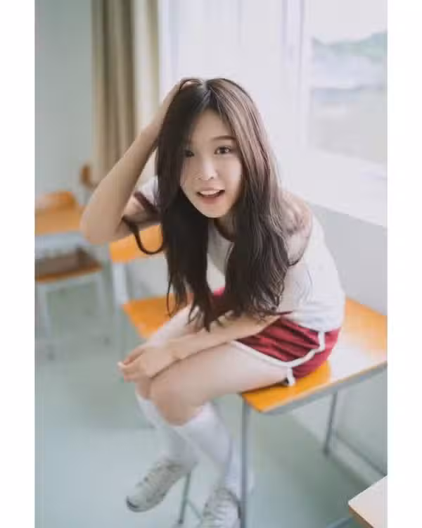 /www/photos18.com/web/images/node/6/68815.avif