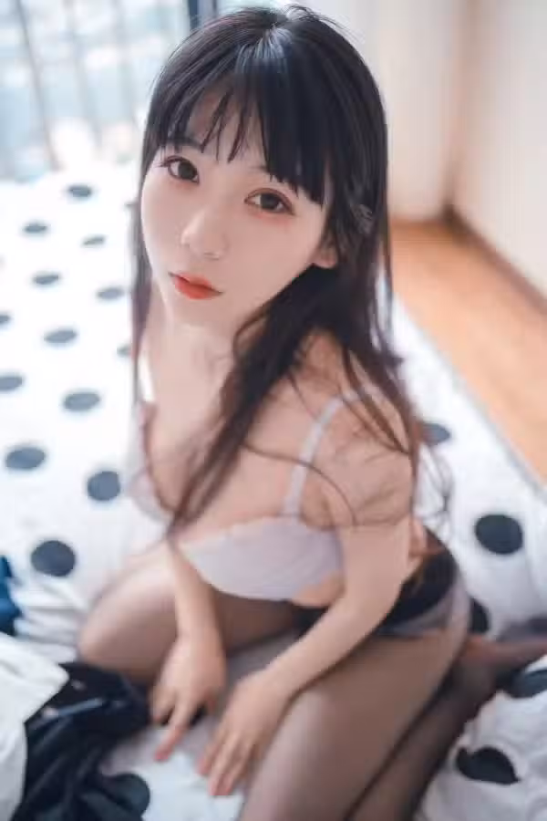 /www/photos18.com/web/images/node/60/605700.avif