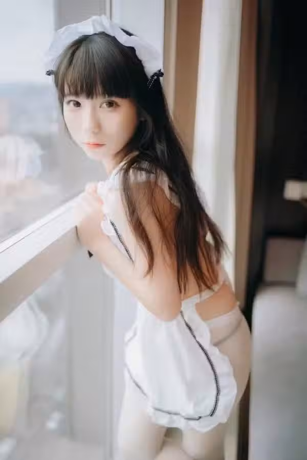 /www/photos18.com/web/images/node/64/641591.avif