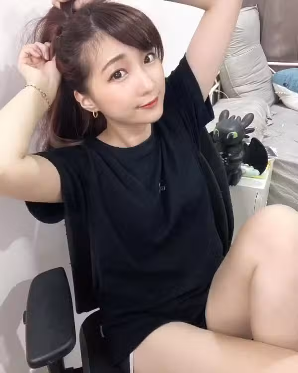 /www/photos18.com/web/images/node/66/660475.avif