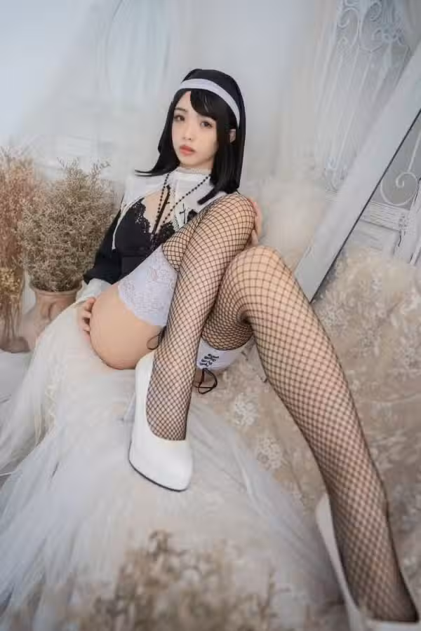 /www/photos18.com/web/images/node/7/70456.avif