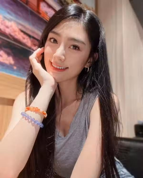 /www/photos18.com/web/images/node/71/712503.avif