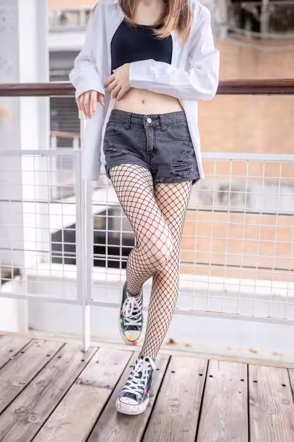 /www/photos18.com/web/images/node/74/740867.avif