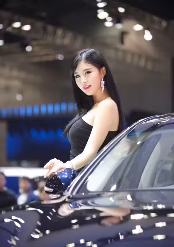 /www/photos18.com/web/images/node/74/741620.avif