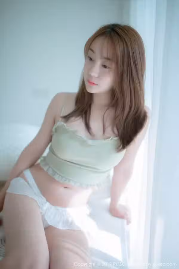 /www/photos18.com/web/images/node/74/742932.avif