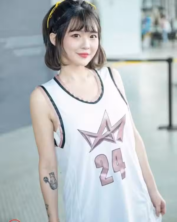 /www/photos18.com/web/images/node/76/766679.avif
