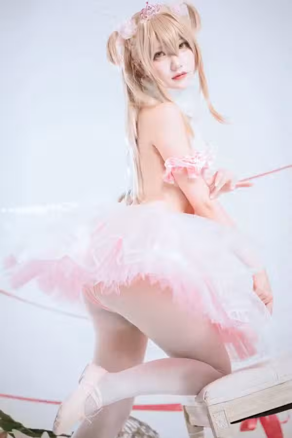 /www/photos18.com/web/images/node/76/768999.avif