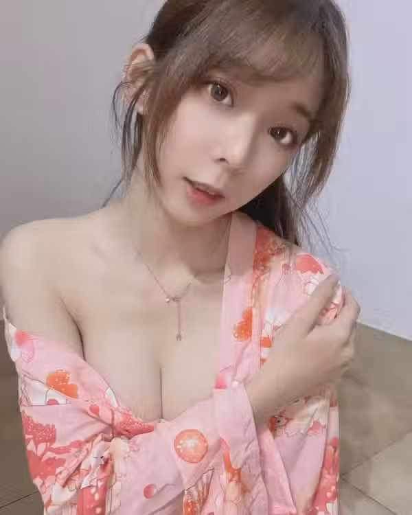 /www/photos18.com/web/images/node/77/776008.avif