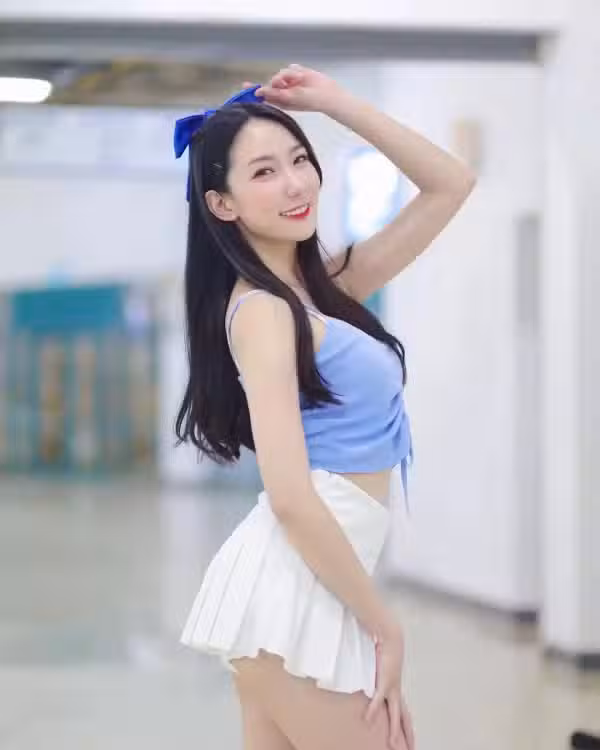 /www/photos18.com/web/images/node/77/776058.avif