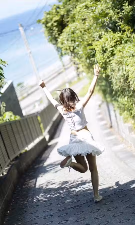 /www/photos18.com/web/images/node/77/776465.avif