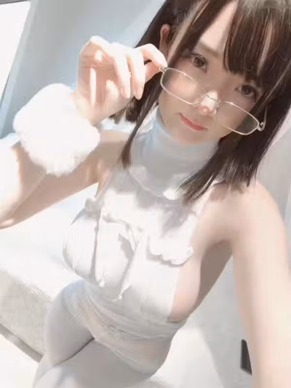 /www/photos18.com/web/images/node/8/84918.avif