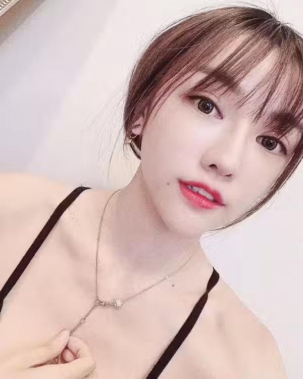 /www/photos18.com/web/images/node/8/87564.avif