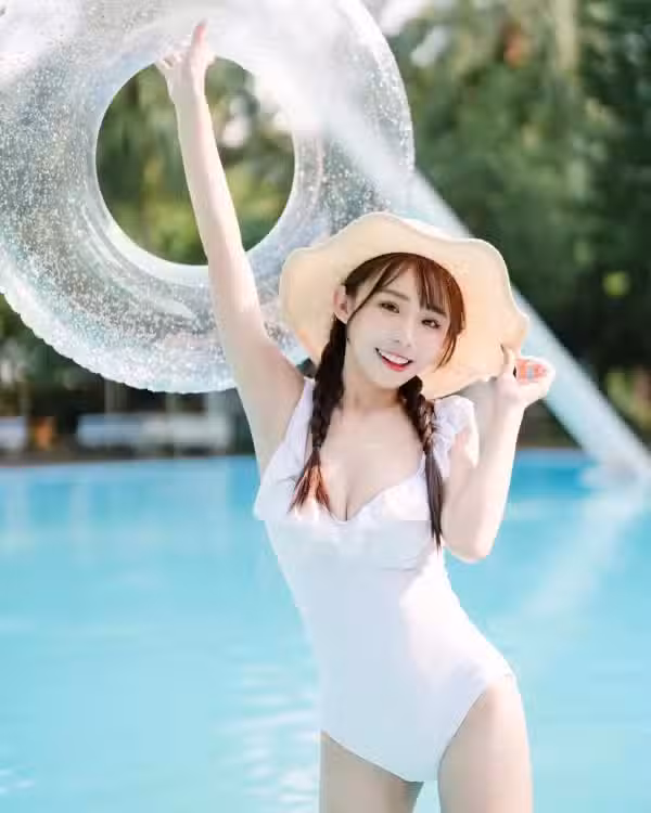 /www/photos18.com/web/images/node/81/819022.avif