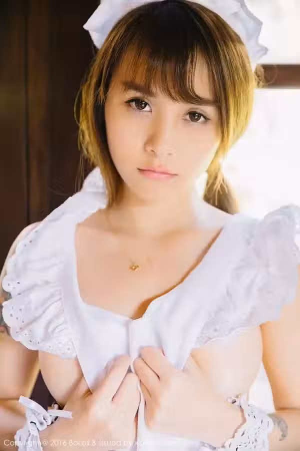 /www/photos18.com/web/images/node/83/833045.avif