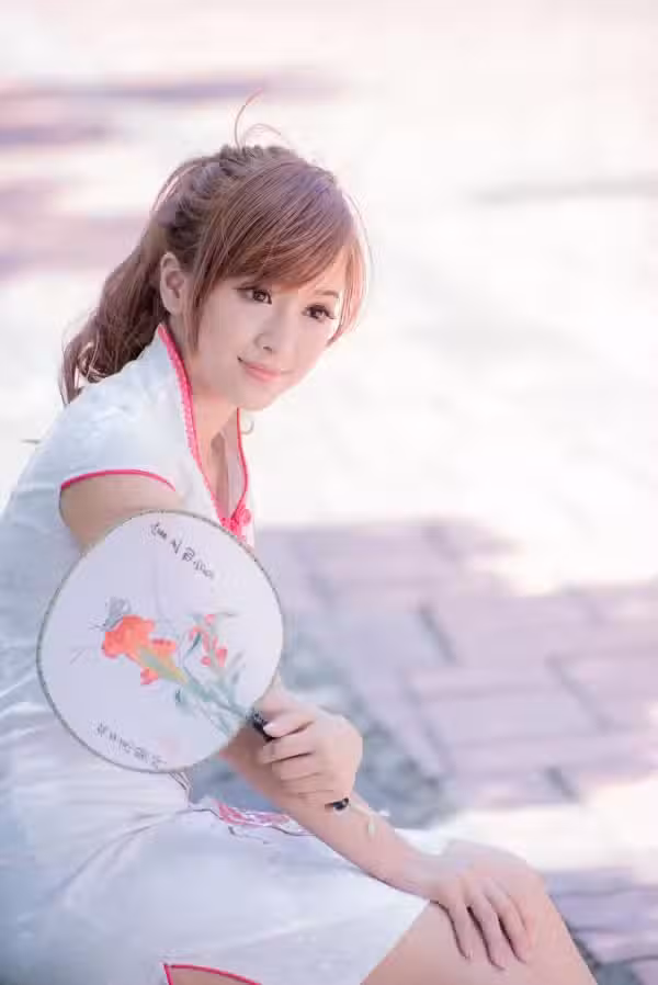 /www/photos18.com/web/images/node/84/849144.avif