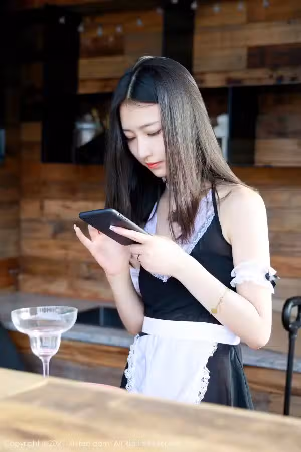 /www/photos18.com/web/images/node/88/880700.avif