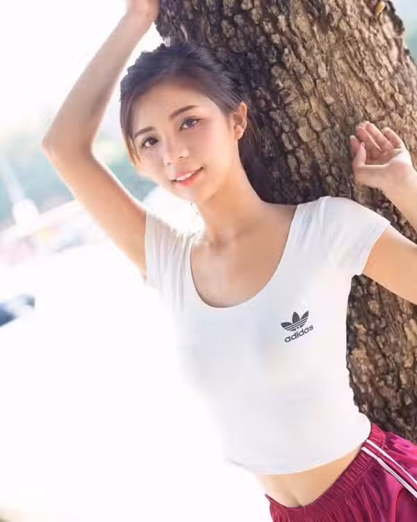 /www/photos18.com/web/images/node/9/92966.avif