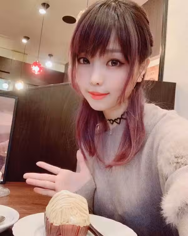 /www/photos18.com/web/images/node/9/93204.avif