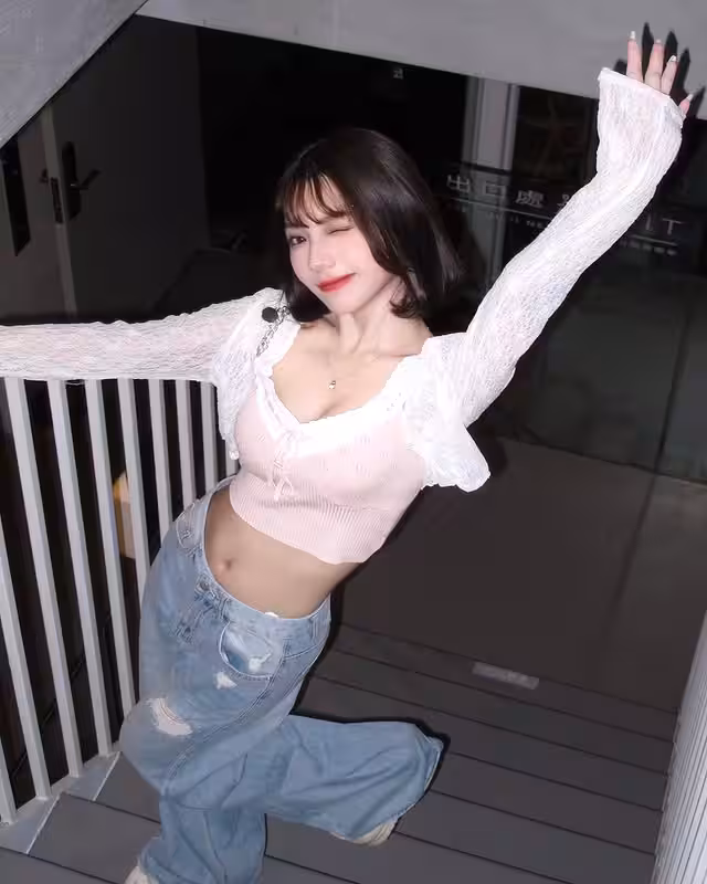 /www/photos18.com/web/images/node/92/927756.avif