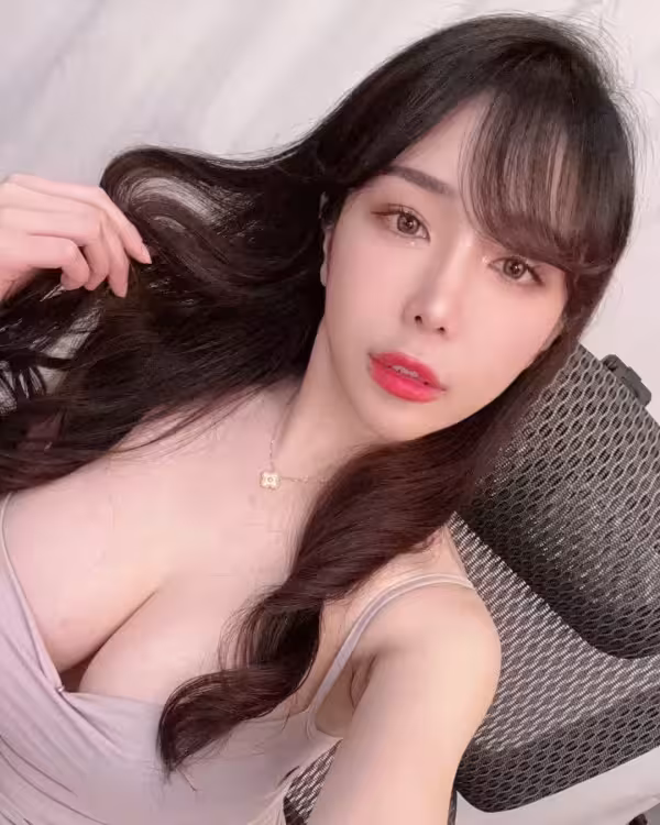 /www/photos18.com/web/images/node/94/943516.avif