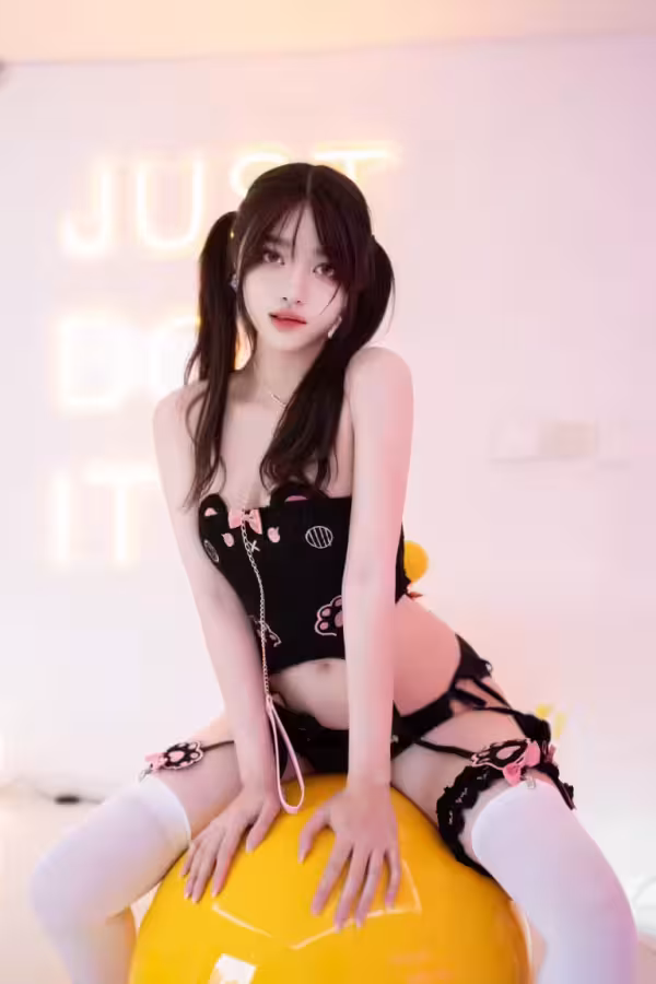 /www/photos18.com/web/images/node/94/944677.avif