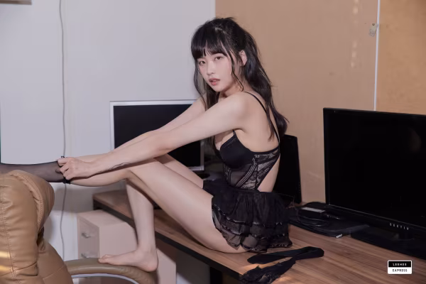 /www/photos18.com/web/images/node/96/960601.avif